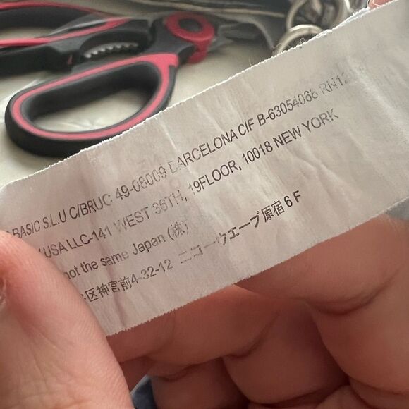 Deeigual  blouse, size medium, floral, tie front, ruffle sleeves, elastic waist - Picture 3 of 6